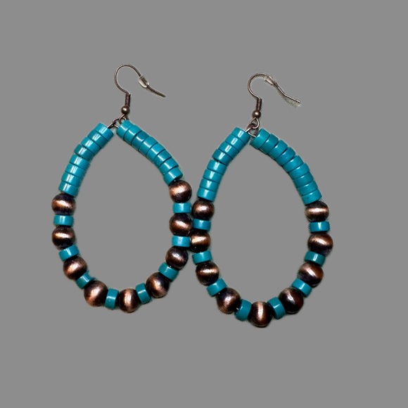 Jewelry - Faux Navajo Pearl and Turquoise Bead Earring